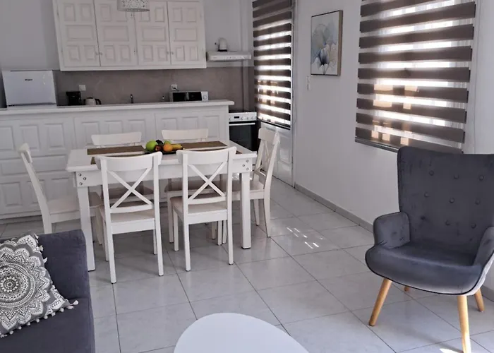 Anixi - Primavera Mykonos Apartment