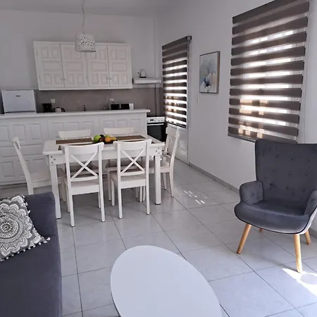 Anixi - Primavera Mykonos Apartman
